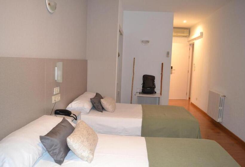 فندق Duerming Villa De Sarria