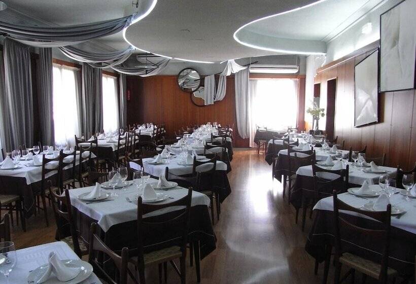 Отель El Mesón