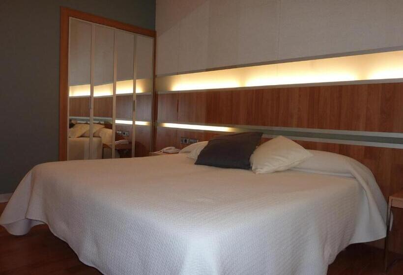 Отель El Mesón