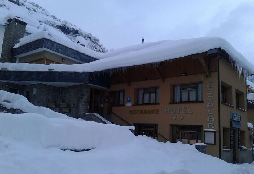 בית מלון כפרי Escalar