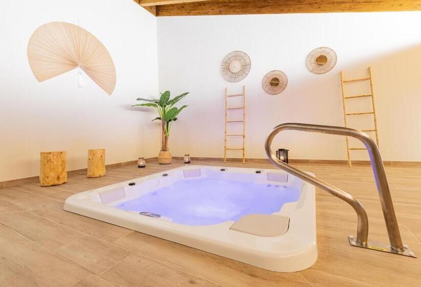 هتل Eth Solan & Spa