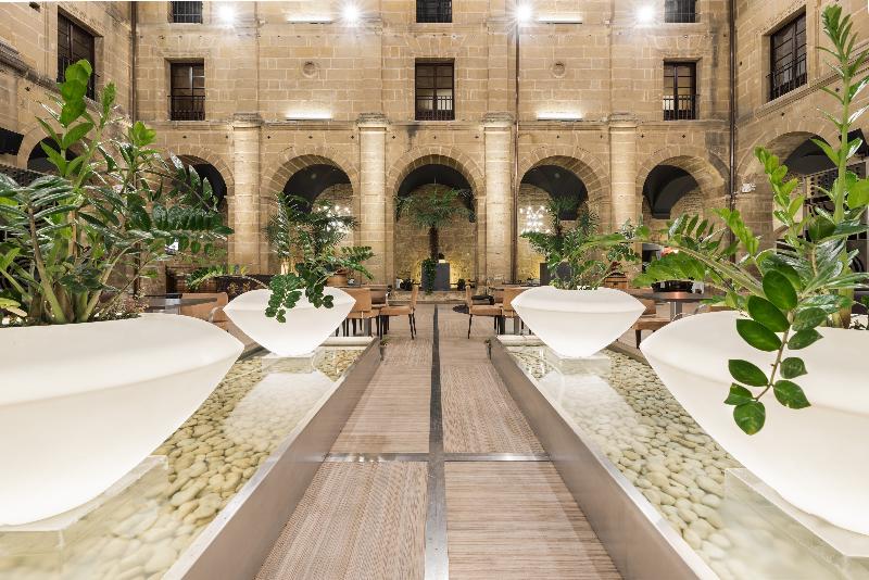 Отель Eurostars Los Agustinos