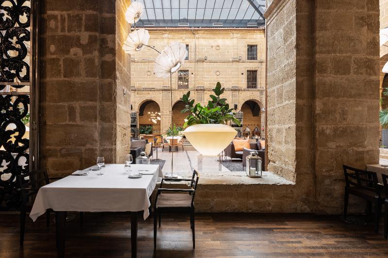 Отель Eurostars Los Agustinos