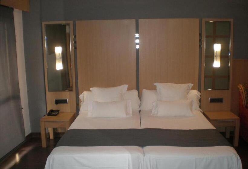 ホテル Faro Salazón