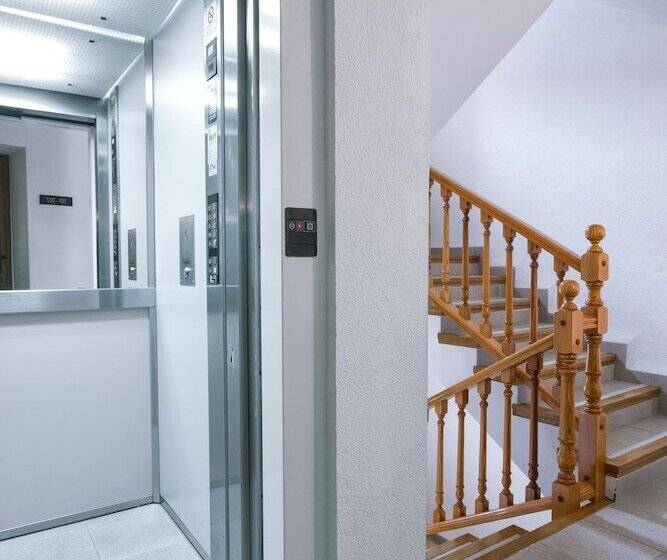 ホテル Farré D'avall