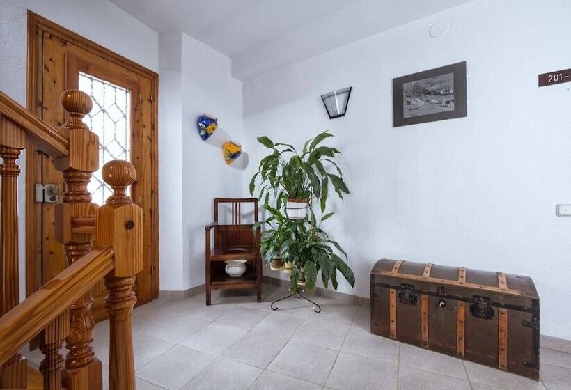 ホテル Farré D'avall