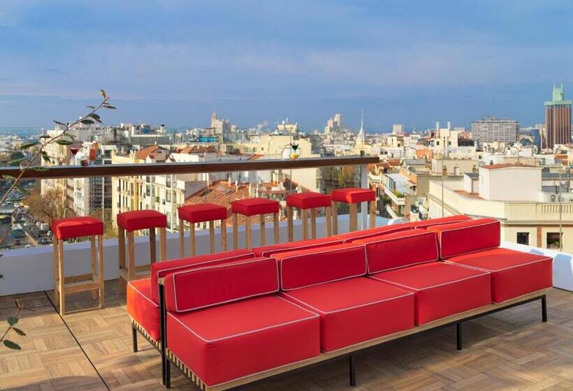 Отель H10 Puerta de Alcalá