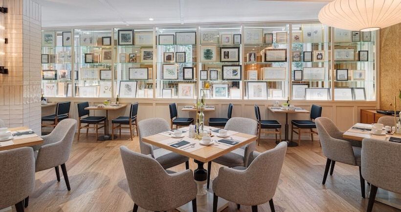 Отель H10 Puerta de Alcalá