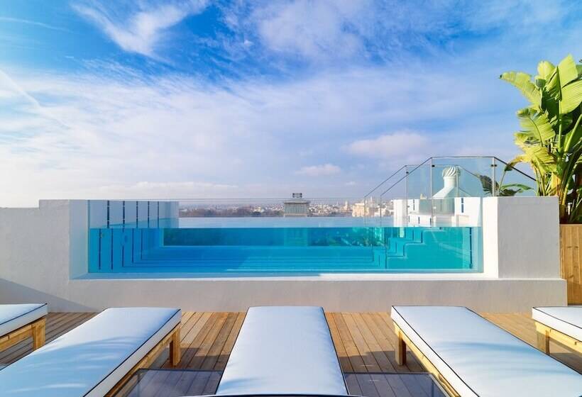 Отель H10 Puerta de Alcalá