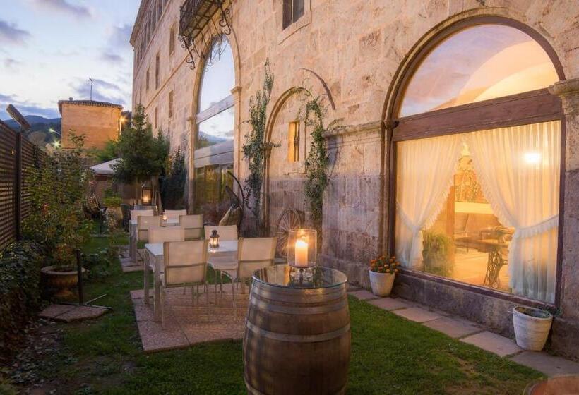 هتل Hostería Del Monasterio De San Millan