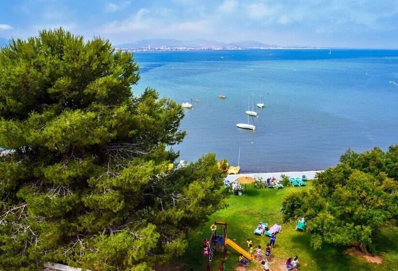 فندق Izán Cavanna