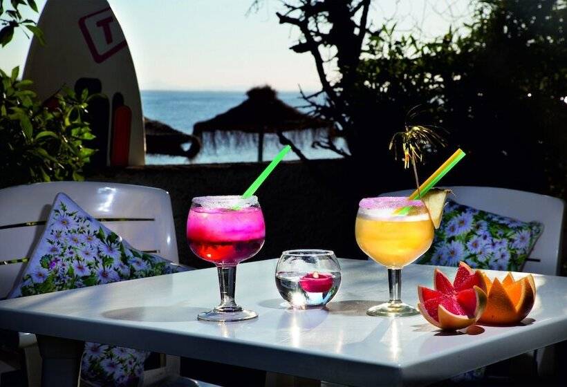 فندق Izán Cavanna