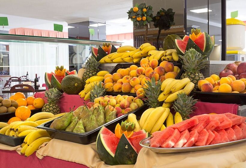 فندق Izán Cavanna