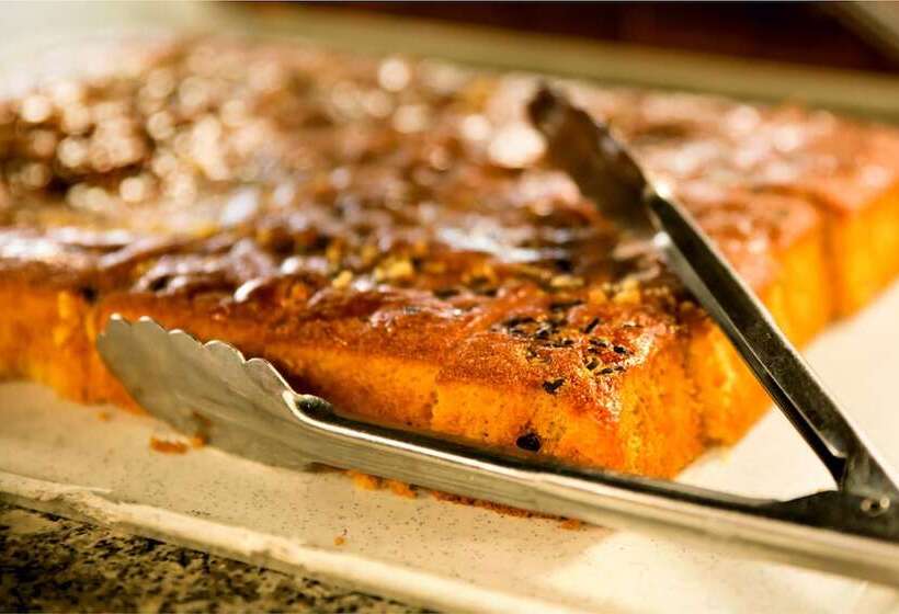 فندق Izán Cavanna