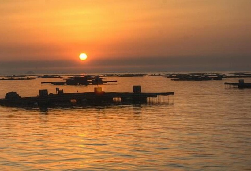 בית מלון כפרי La Noyesa  Superior