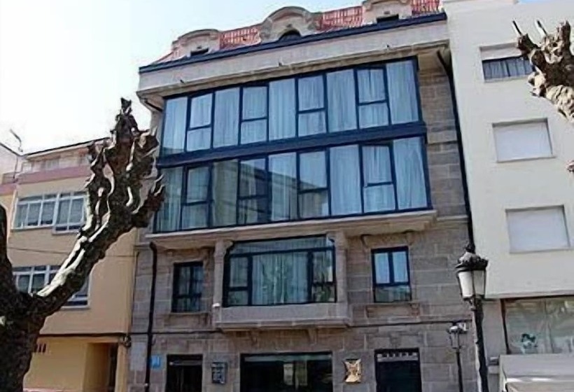 בית מלון כפרי La Noyesa  Superior