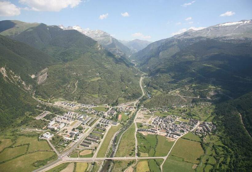 هتل Albergue Villanúa