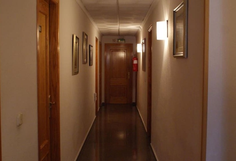 فندق Los Bartolos