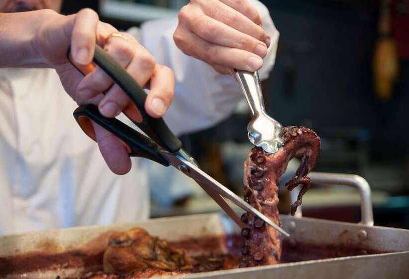 فندق Los Bartolos