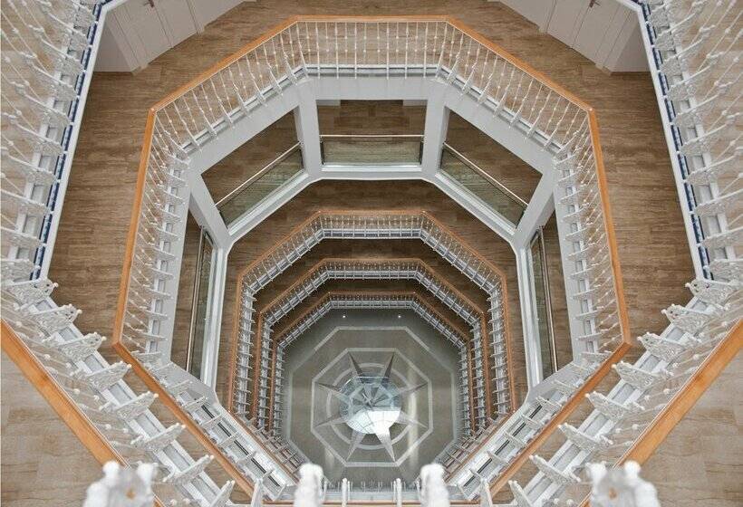 Отель Los Delfines