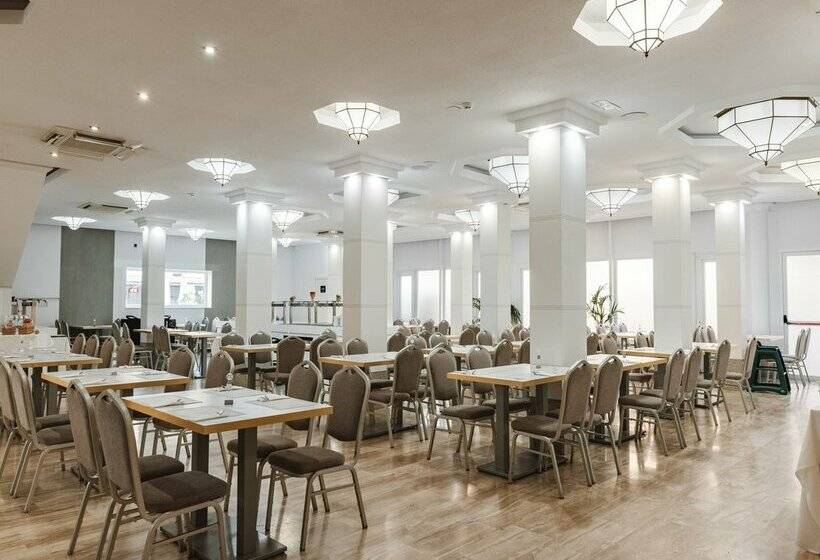 Отель Los Delfines