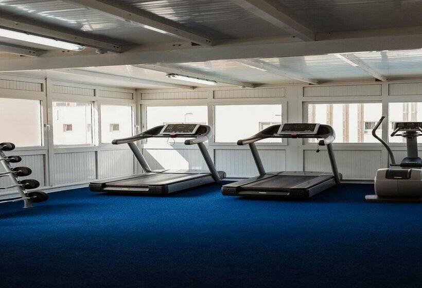 Отель Los Delfines