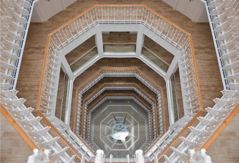 Отель Los Delfines