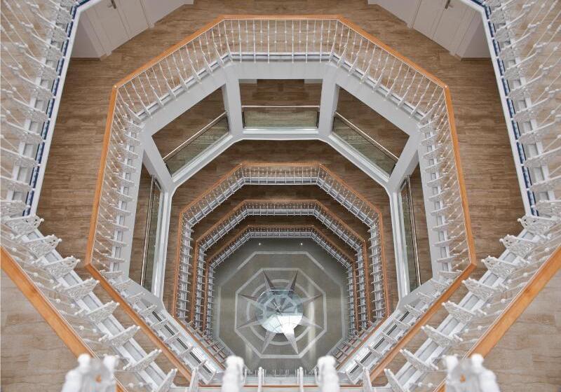 Отель Los Delfines