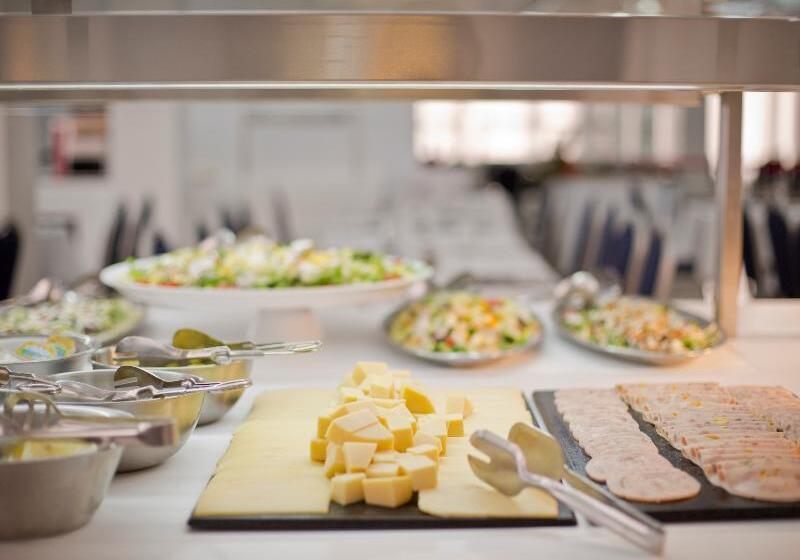 Отель Los Delfines