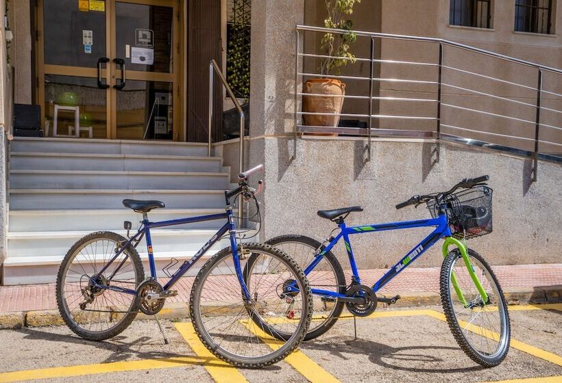 فندق Los Narejos