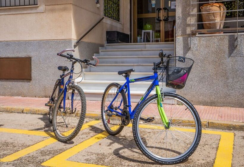 בית מלון כפרי Los Narejos