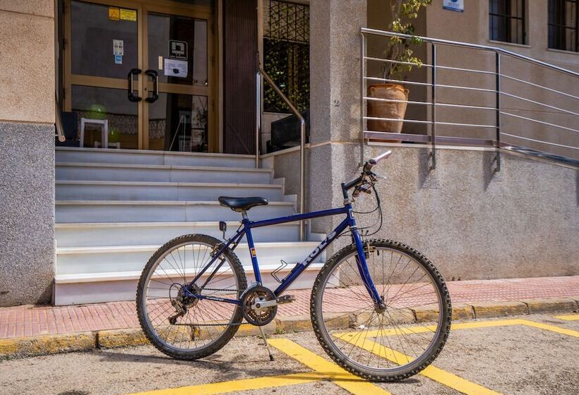 בית מלון כפרי Los Narejos