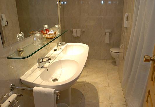 Отель Lur Gorri