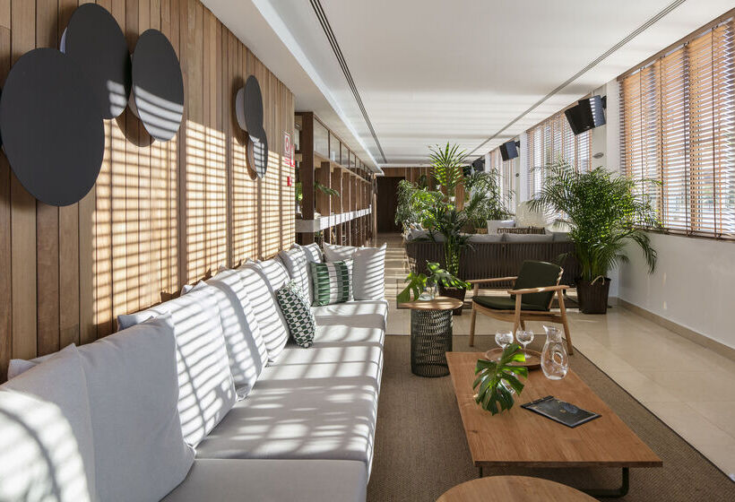 هتل Me Madrid Reina Victoria By Meliá