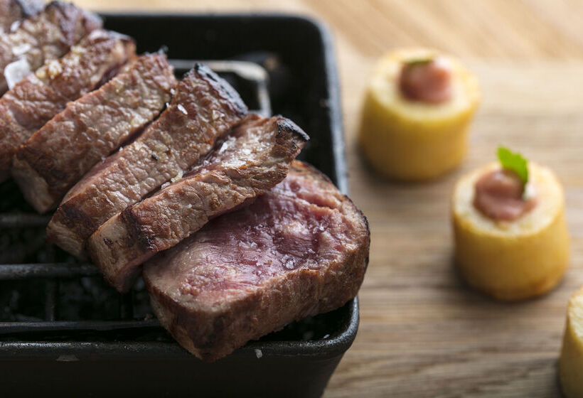 هتل Me Madrid Reina Victoria By Meliá