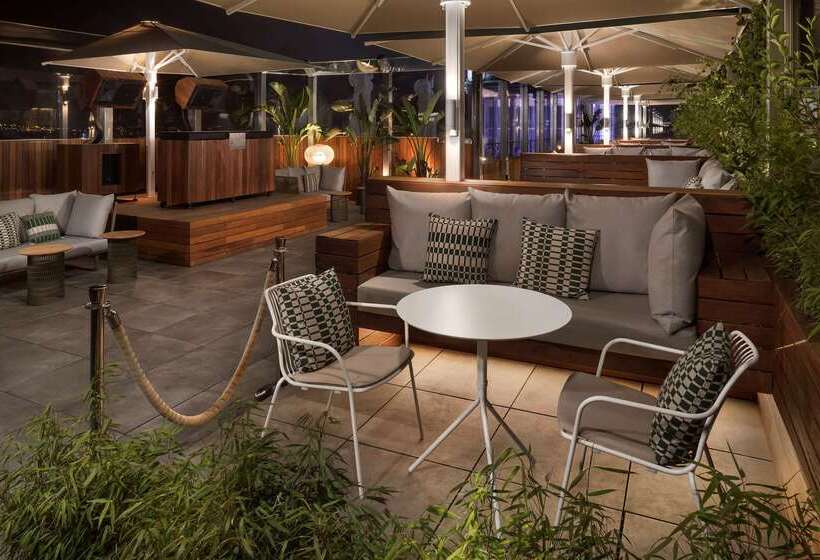 هتل Me Madrid Reina Victoria By Meliá