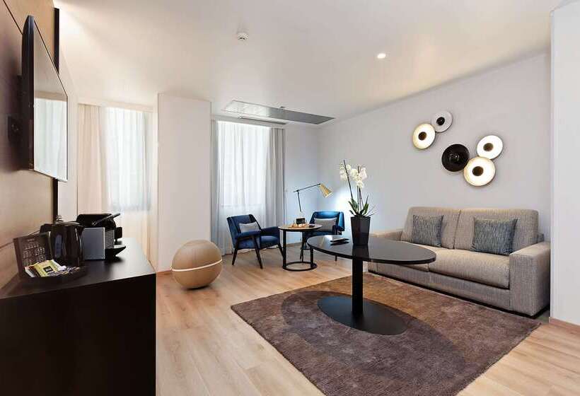 هتل Melia Avenida De America