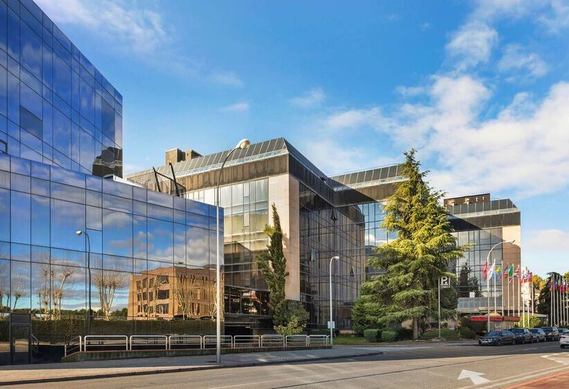 هتل Melia Avenida De America