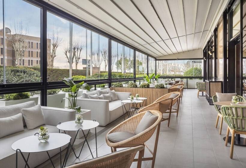 هتل Melia Avenida De America