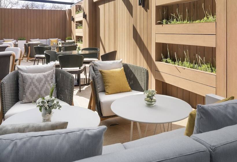 هتل Melia Avenida De America