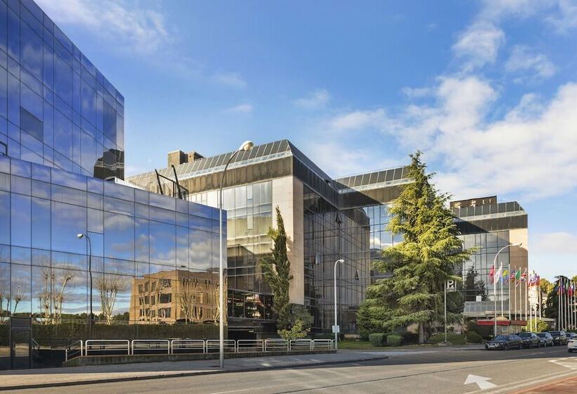 هتل Melia Avenida De America