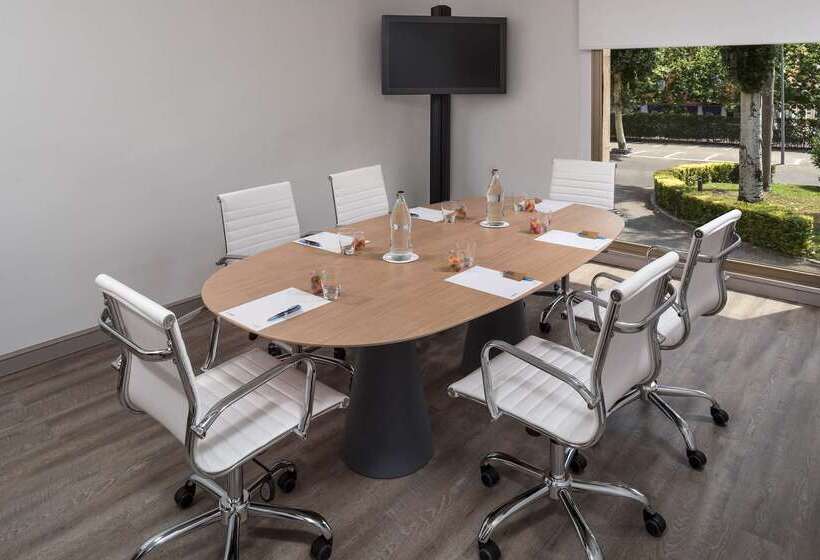 هتل Melia Barajas