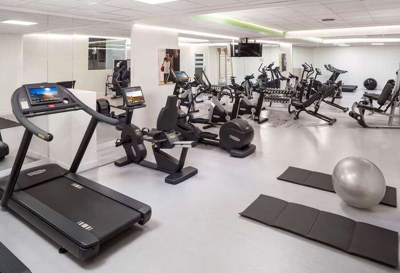 هتل Melia Barajas