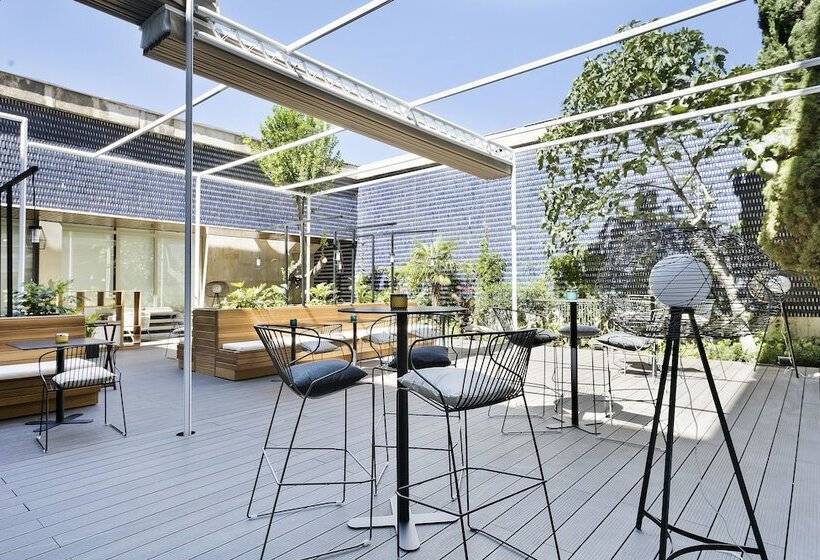 هتل Melia Barajas