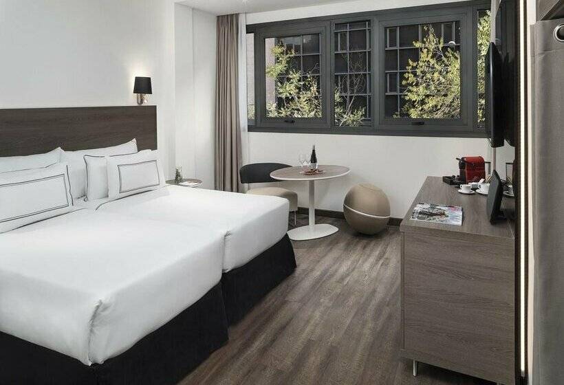 هتل Melia Madrid Serrano