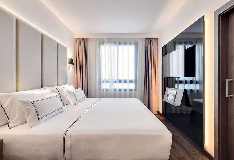 هتل Melia Madrid Serrano