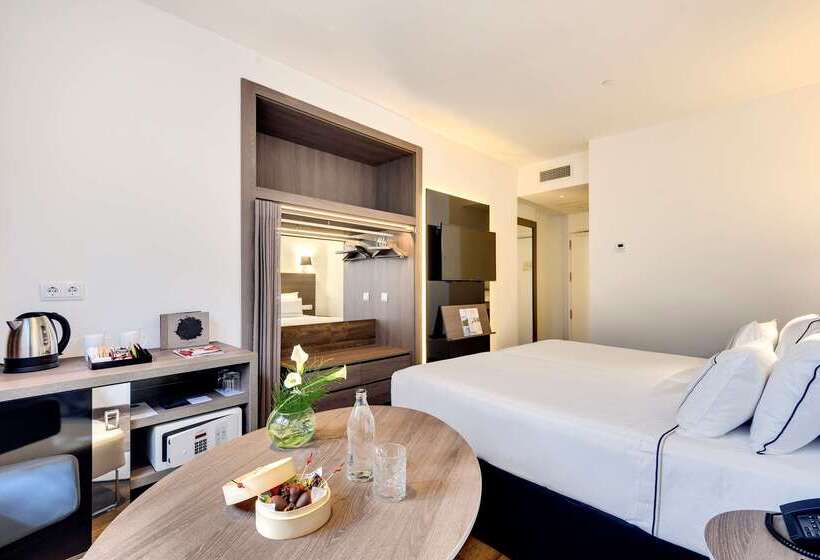 هتل Melia Madrid Serrano