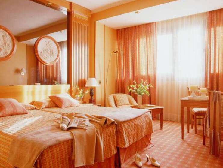 هتل Melia Madrid Serrano