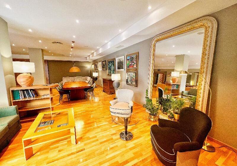 호텔 Mercure Carlton Rioja