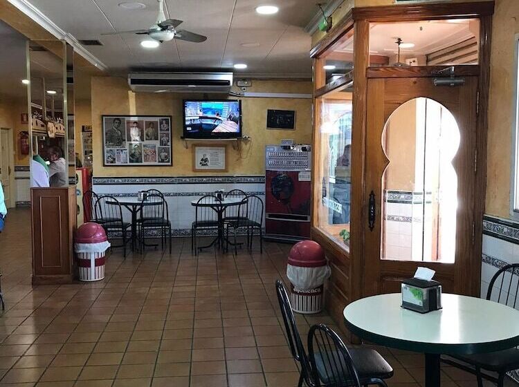 酒店 Mesón Del Moro